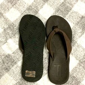 High Tide flip flops final price